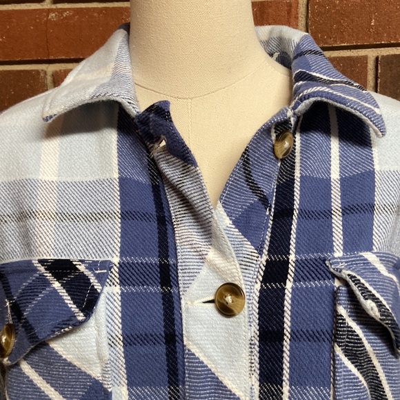 Offline by Aerie Flannel Shacket - Picture 4 of 12